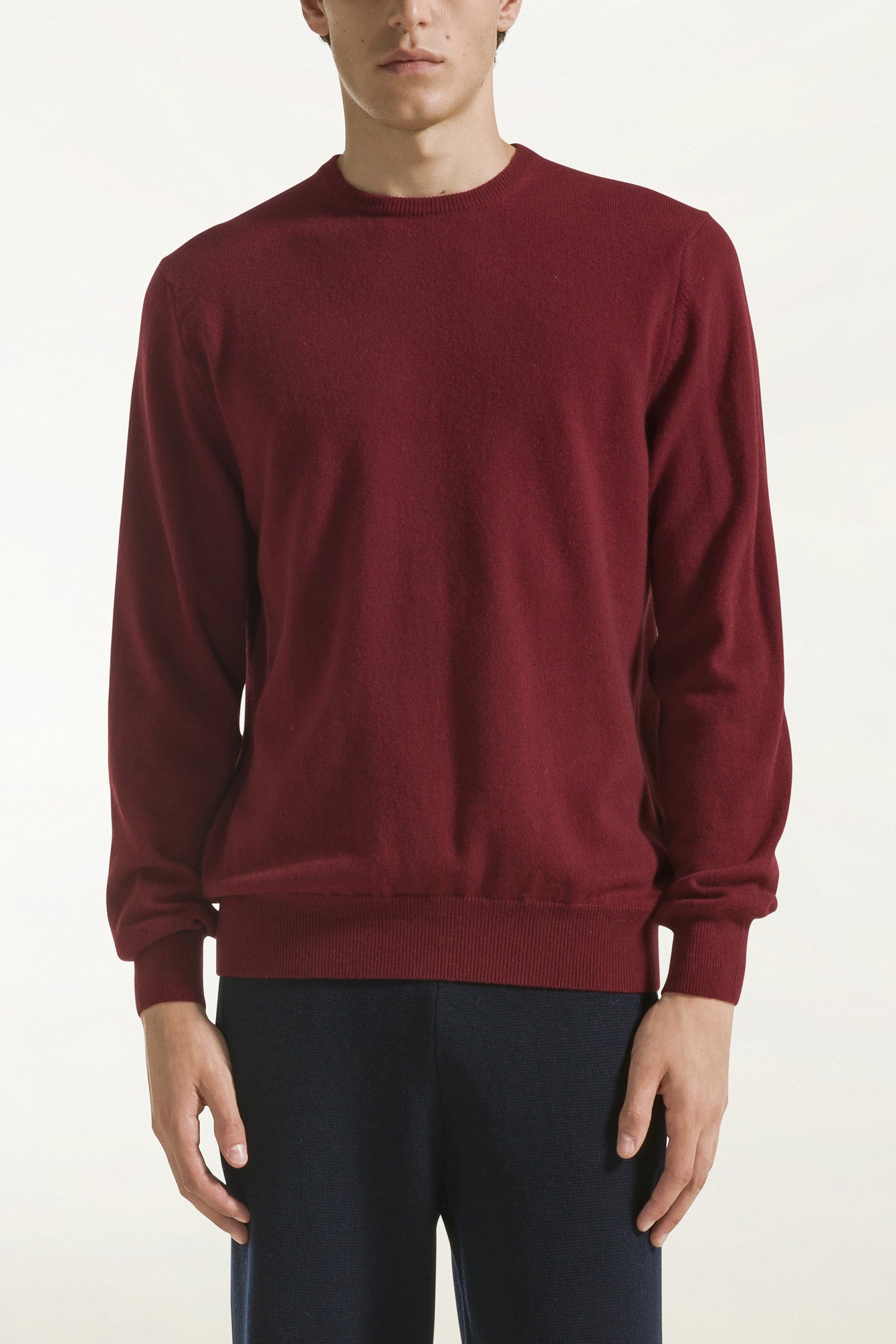 Burgundy cashmere crewneck