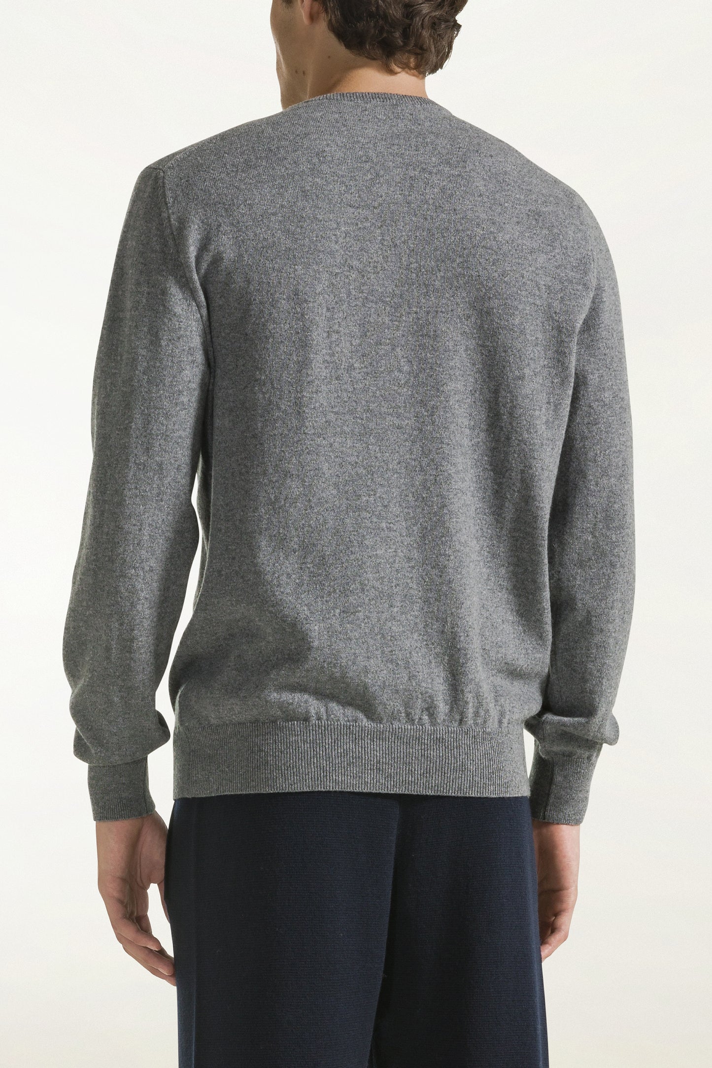 Gray cashmere crewneck