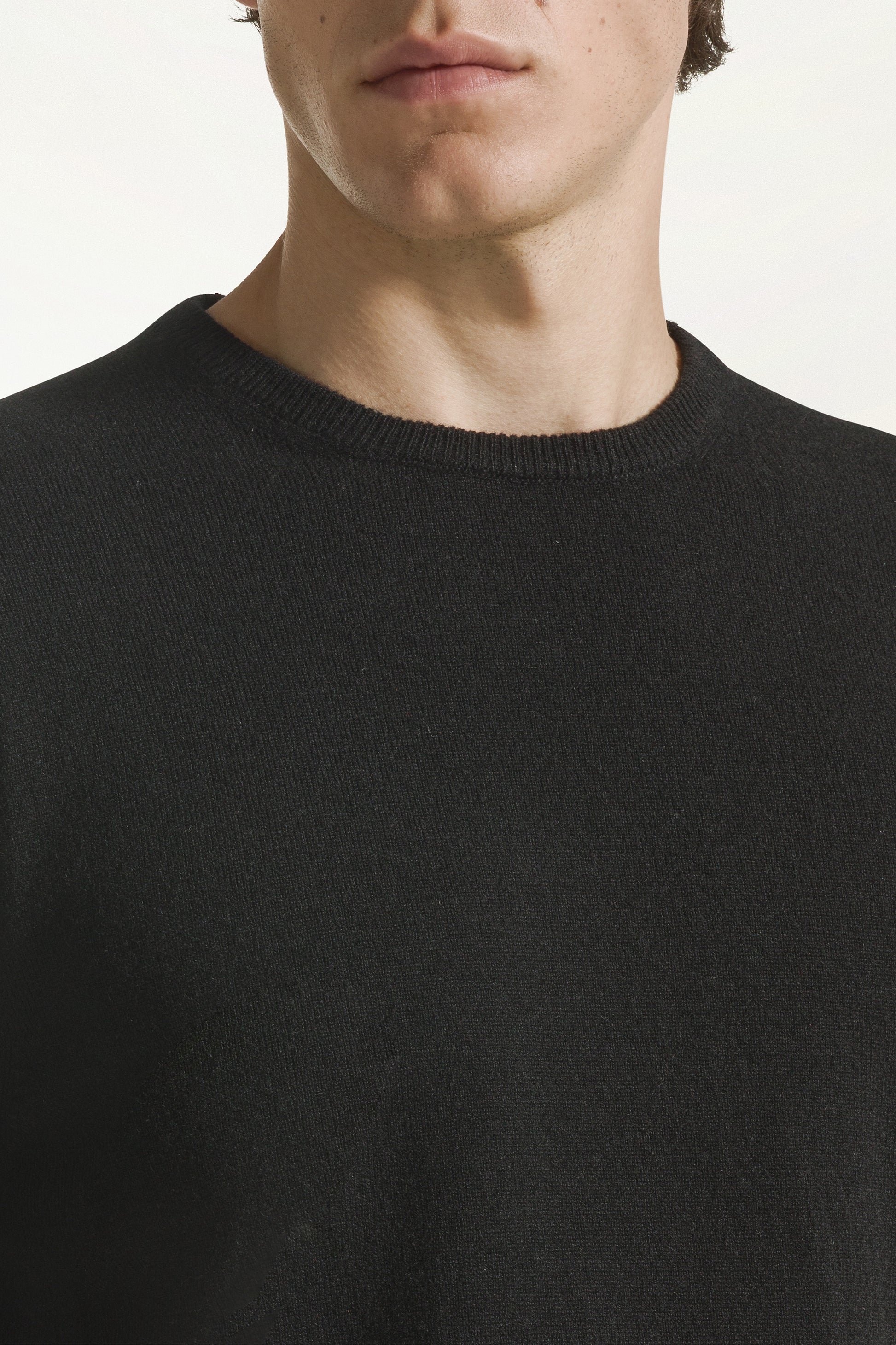 Black cashmere crewneck | PIACENZA 1733