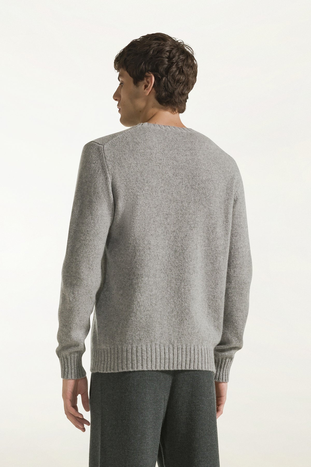 Girocollo in cashmere color grigio