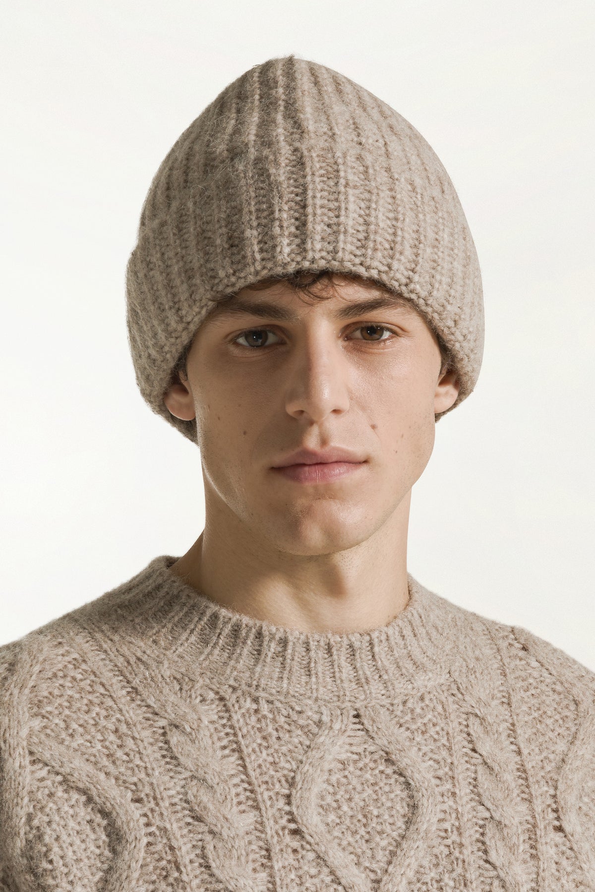 Natural-coloured baby alpaca and wool beanie