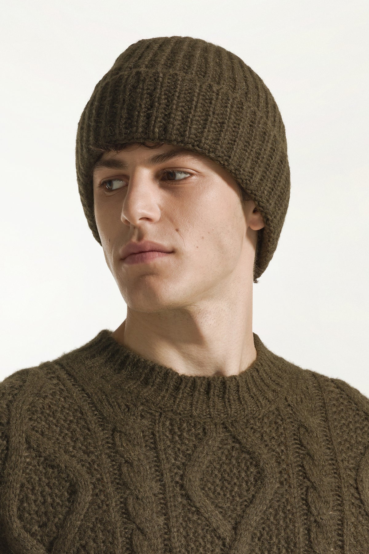 Moss green baby alpaca and wool beanie | PIACENZA 1733