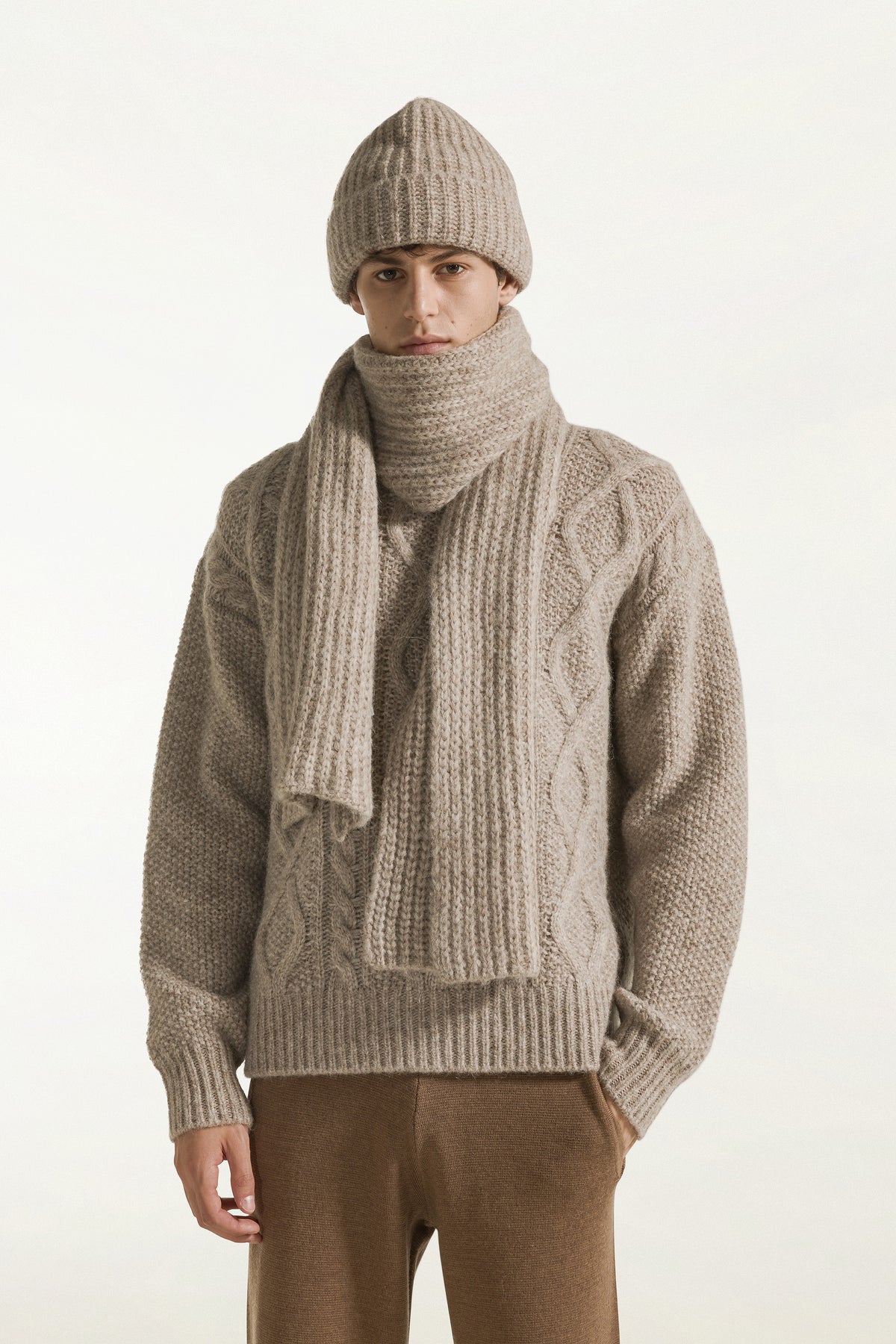 Baby alpaca and natural wool scarf