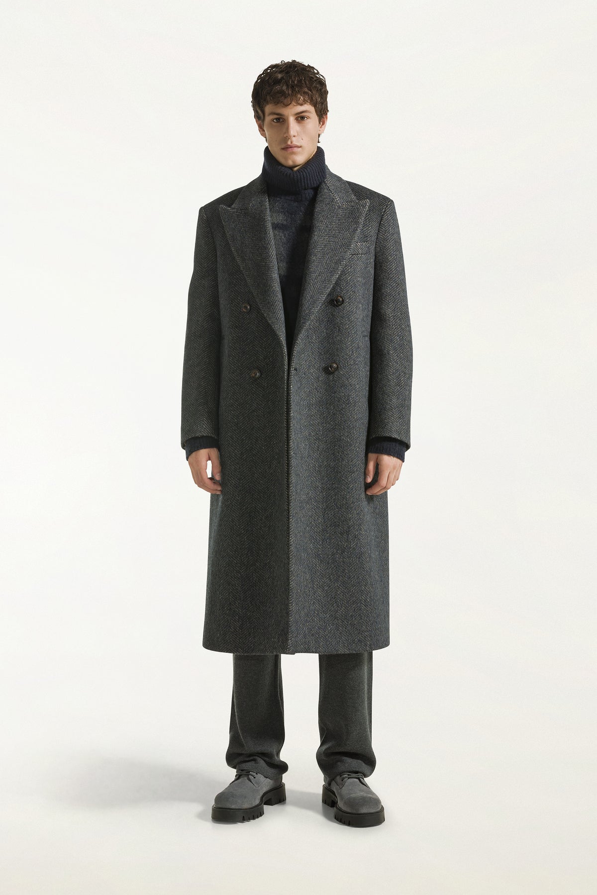 Cappotto doppiopetto in lana e seta color grigio | PIACENZA 1733